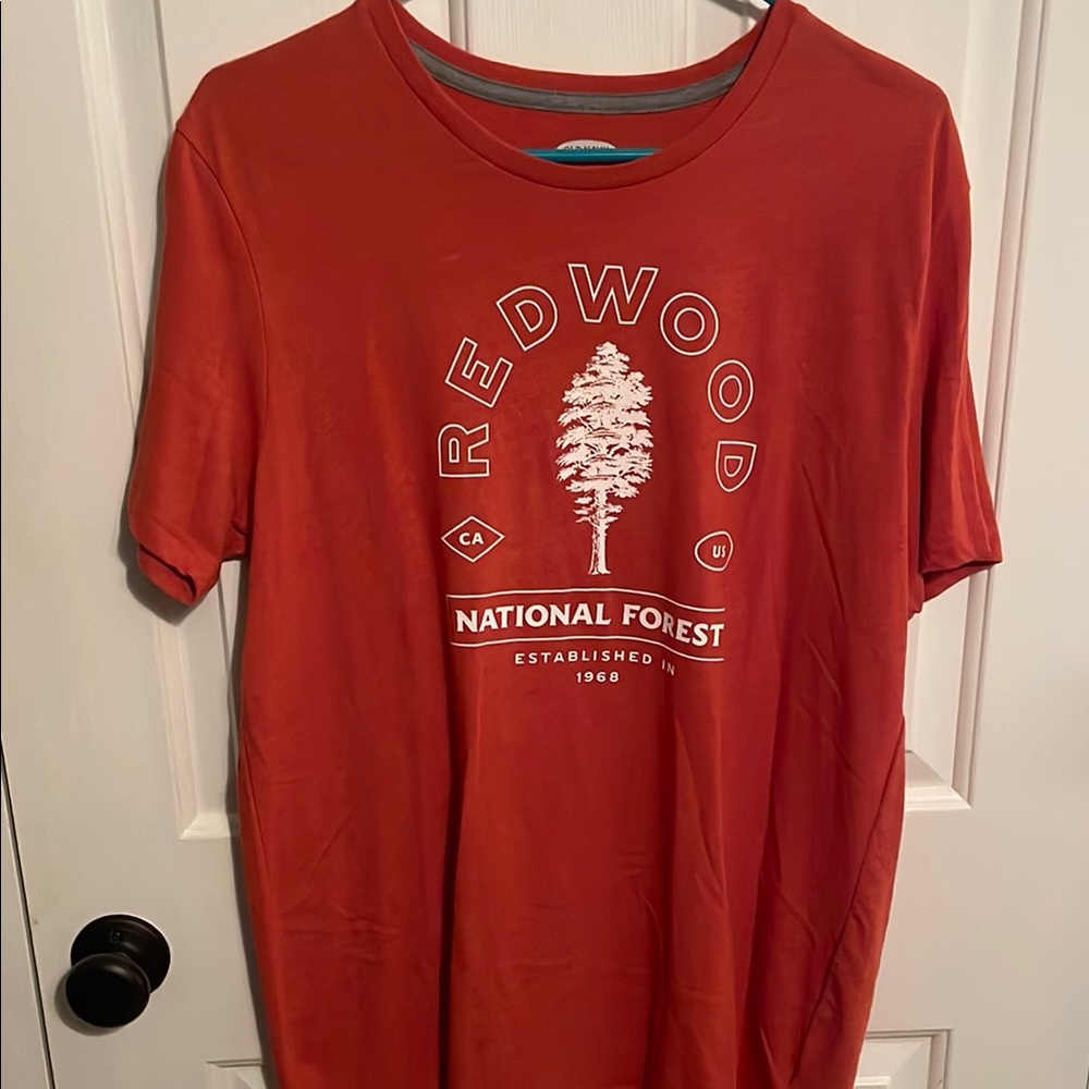 Old Navy Red Short Sleeve Tee with Tree Graphic